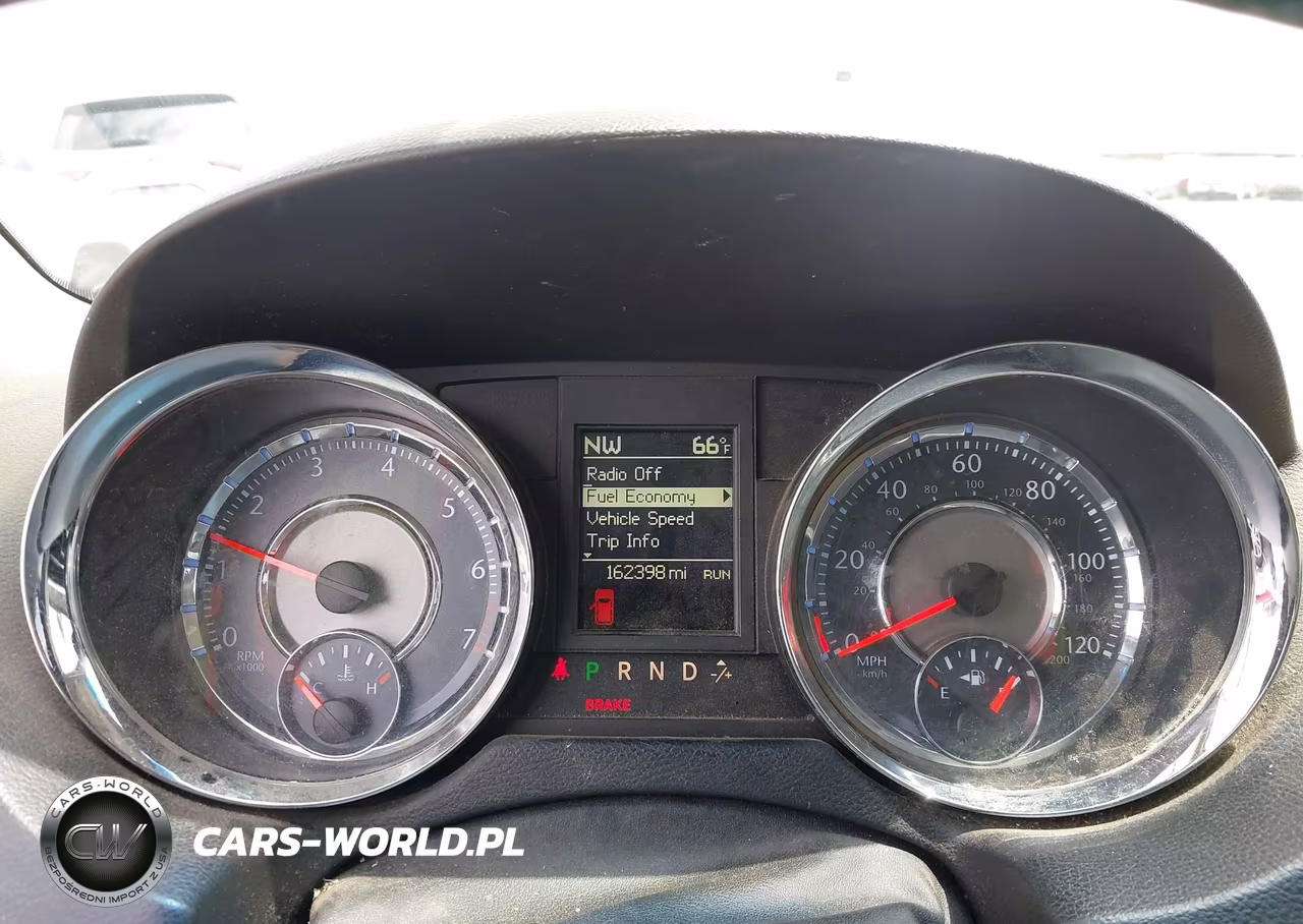 2014 Chrysler Town & Country Touring VIN:2C4RC1BG2ER325955 - 7