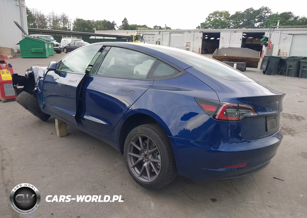2023 Tesla Model 3 Rear-Wheel Drive VIN:5YJ3E1EAXPF508512 - 3
