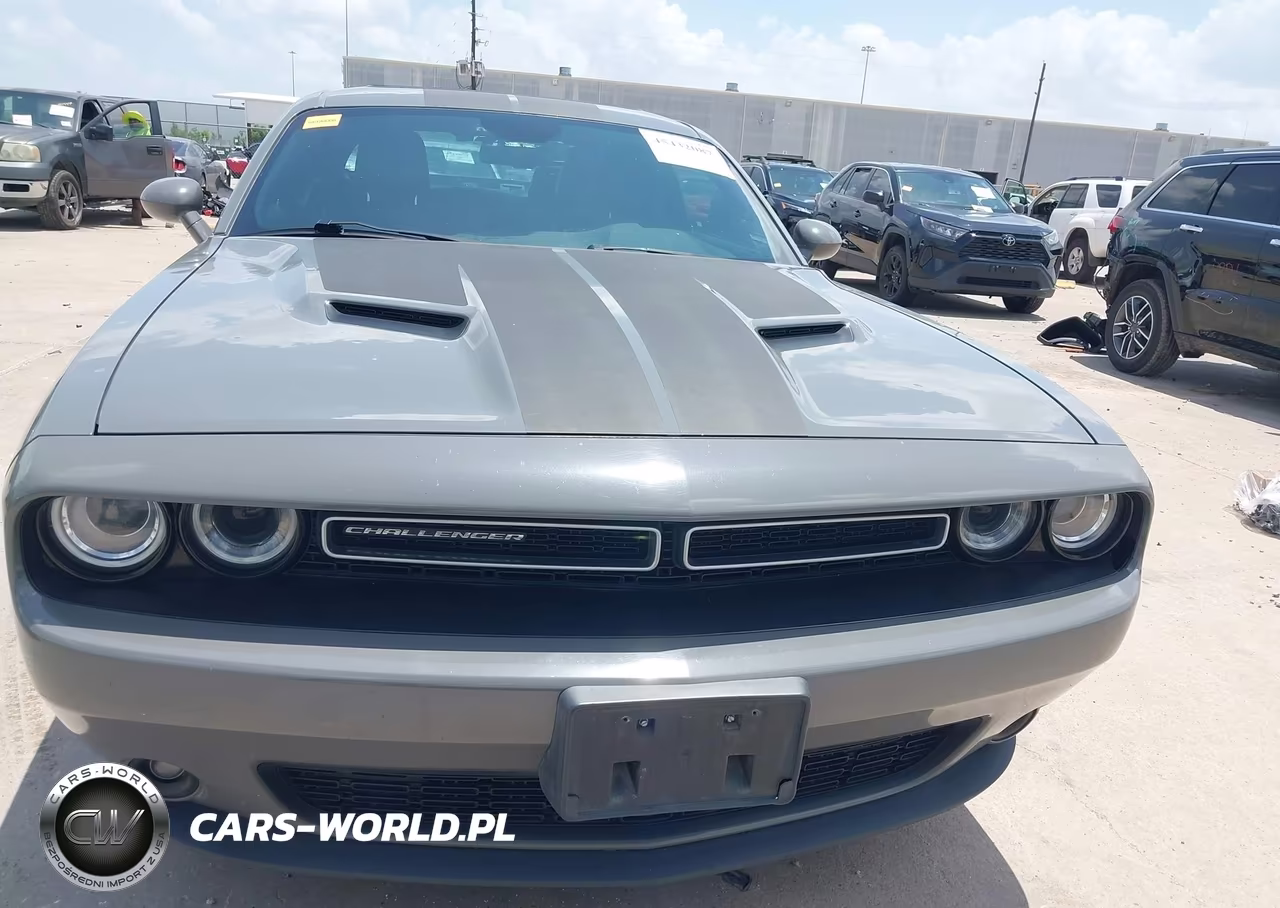 2018 Dodge Challenger Sxt Plus VIN:2C3CDZAG0JH233072 - 12