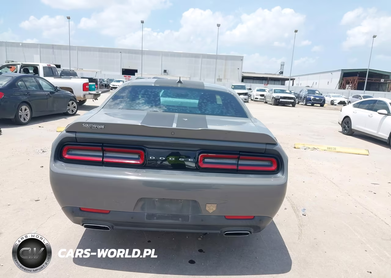 2018 Dodge Challenger Sxt Plus VIN:2C3CDZAG0JH233072 - 16
