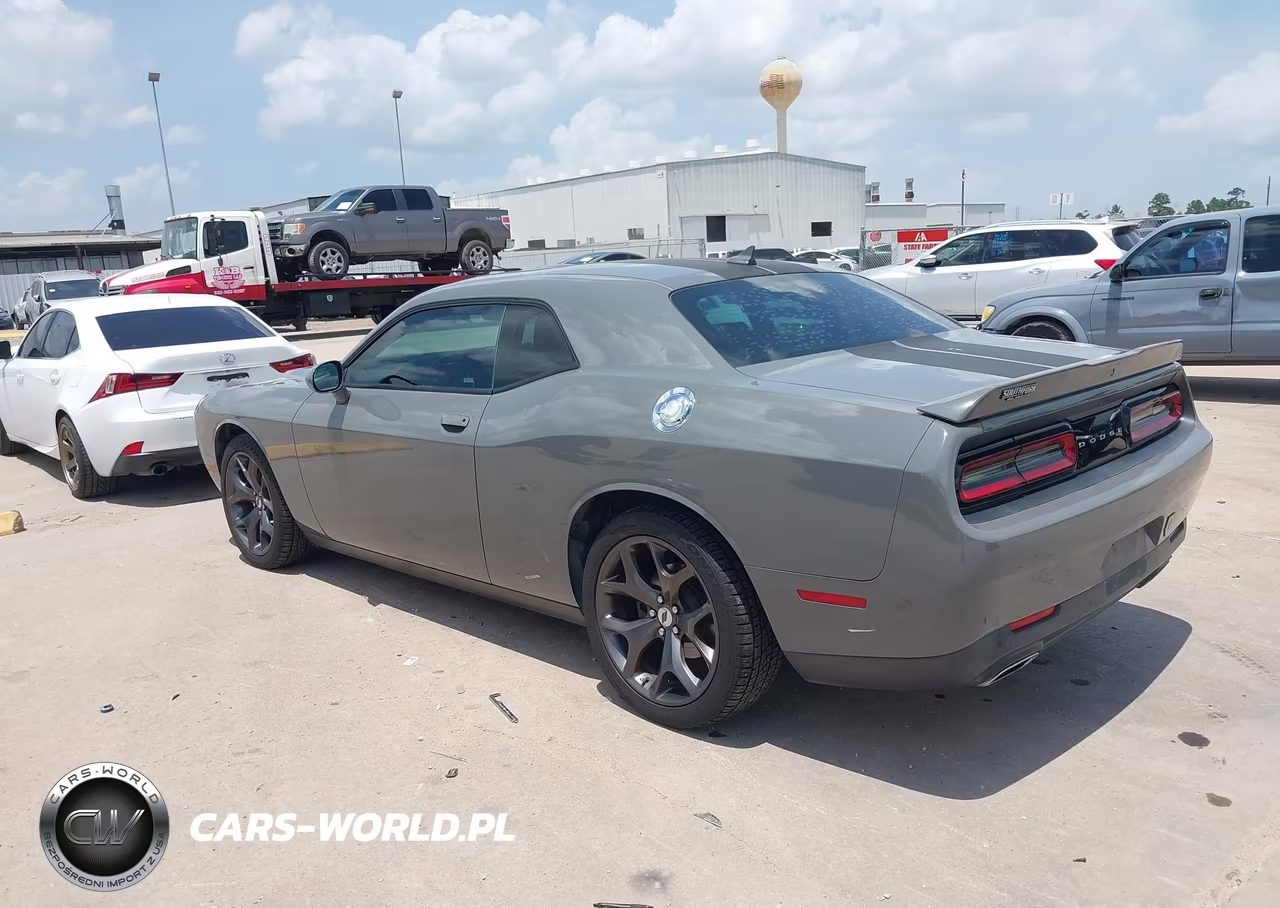 2018 Dodge Challenger Sxt Plus VIN:2C3CDZAG0JH233072 - 3