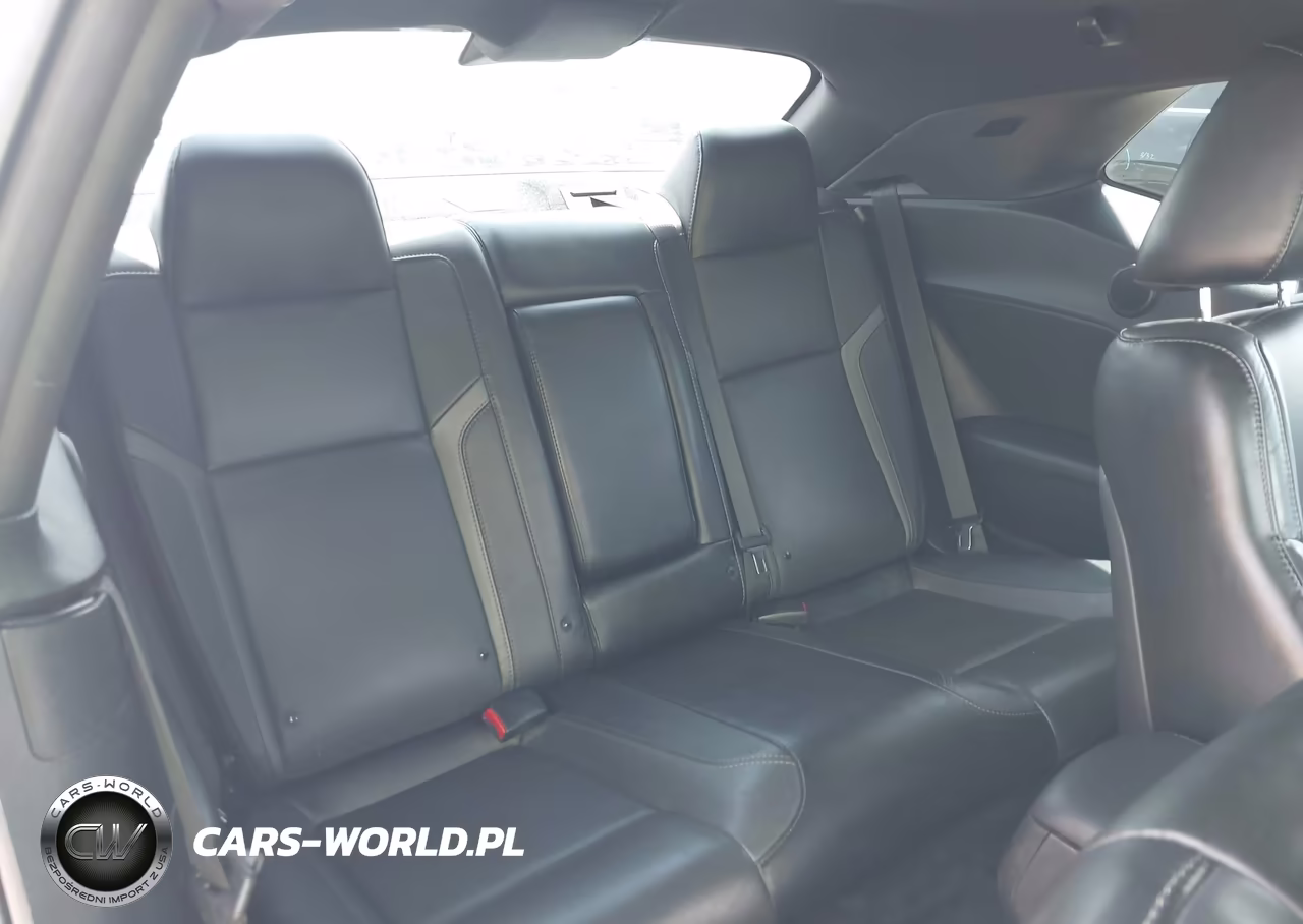 2018 Dodge Challenger Sxt Plus VIN:2C3CDZAG0JH233072 - 8