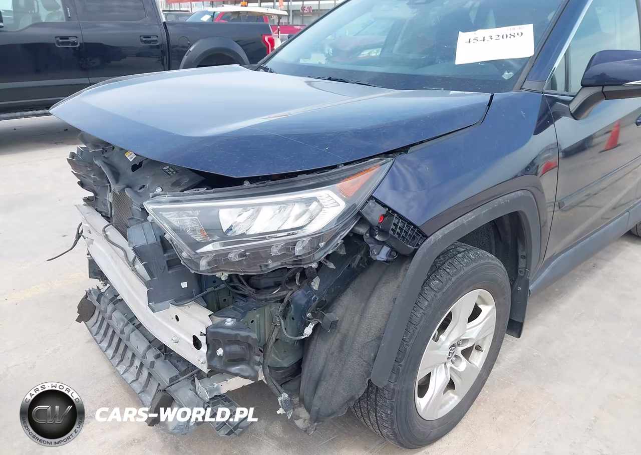 2021 Toyota Rav4 Xle VIN:2T3W1RFV9MW162855 - 18