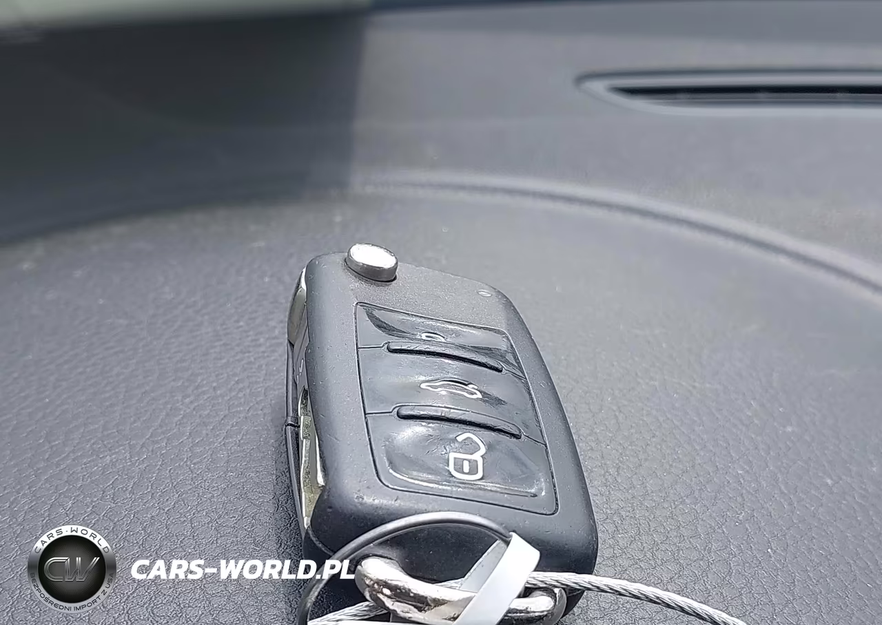 2013 Volkswagen Tiguan S VIN:WVGBV3AX5DW581839 - 11