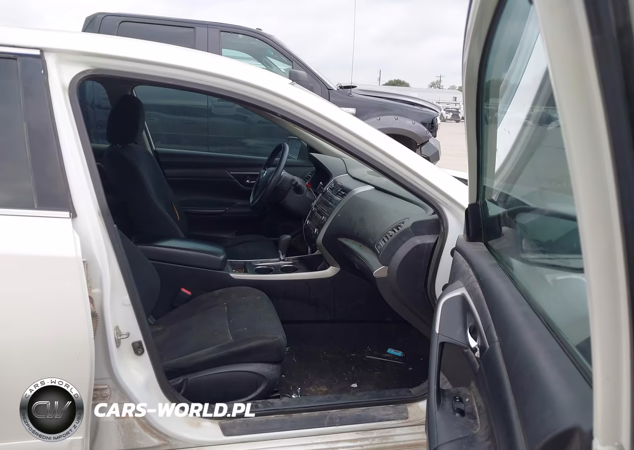 2015 Nissan Altima 2.5 S VIN:1N4AL3AP7FC577677 - 5