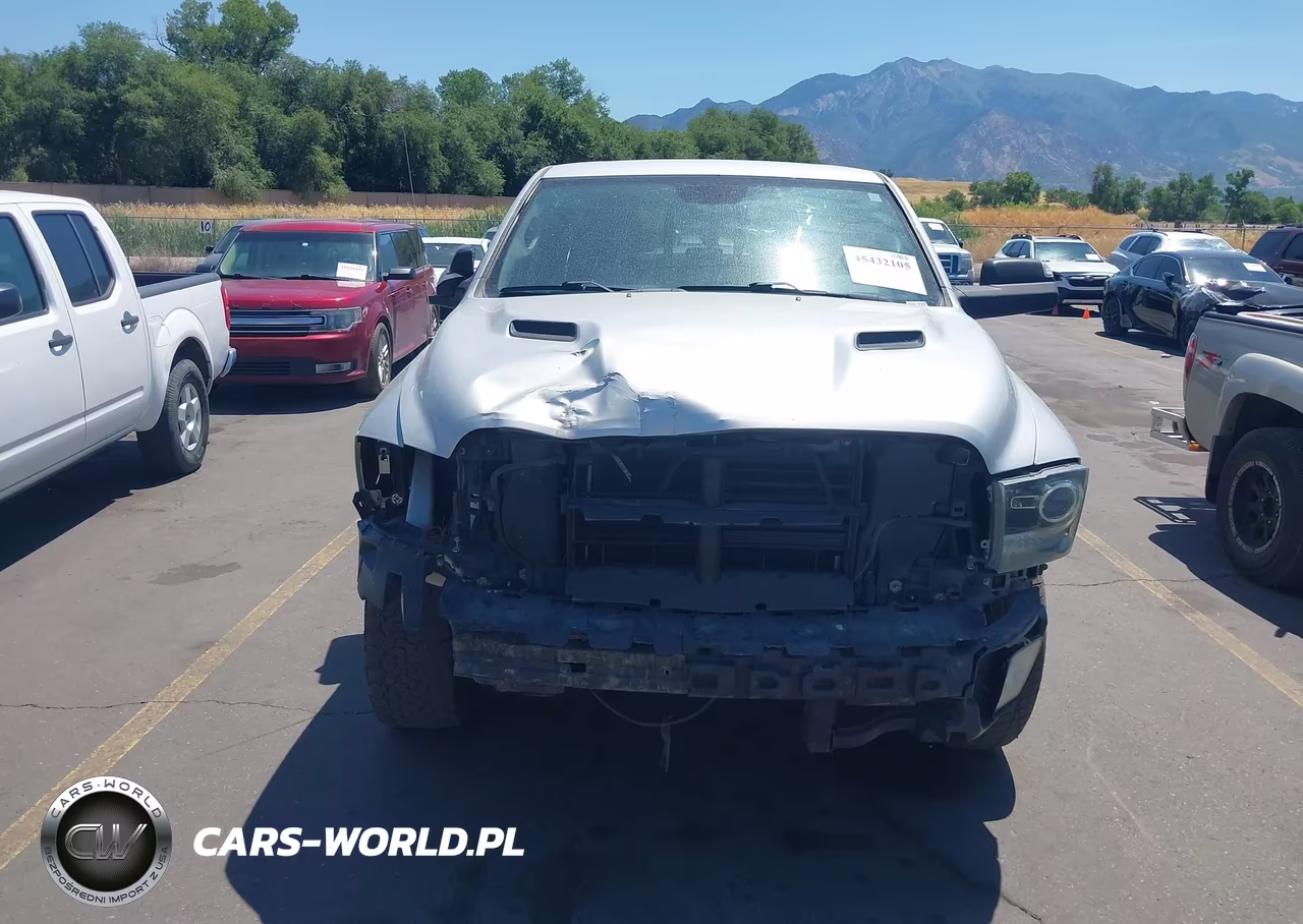 2016 Ram 1500 Sport VIN:1C6RR7UT6GS342133 - 12