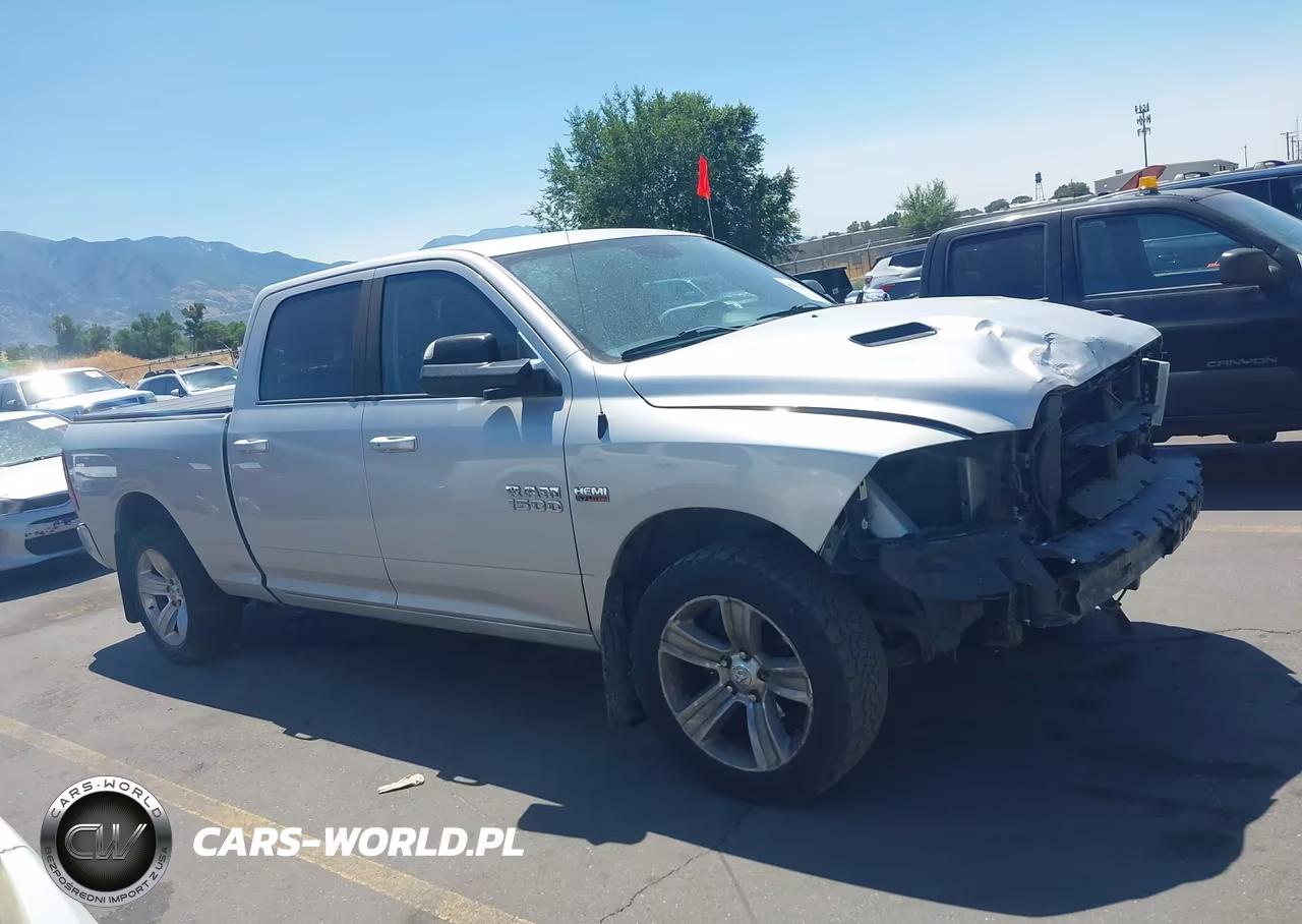 2016 Ram 1500 Sport VIN:1C6RR7UT6GS342133 - 13