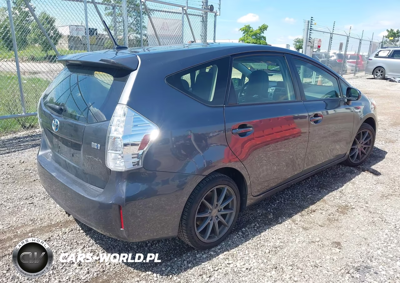 2012 Toyota Prius V Five VIN:JTDZN3EU8C3168140 - 4