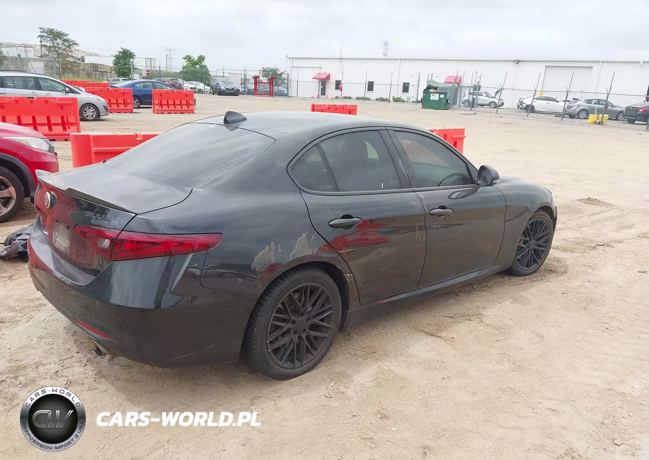 2017 Alfa Romeo Giulia Rwd VIN:ZARFAEBN6H7546128 - 4