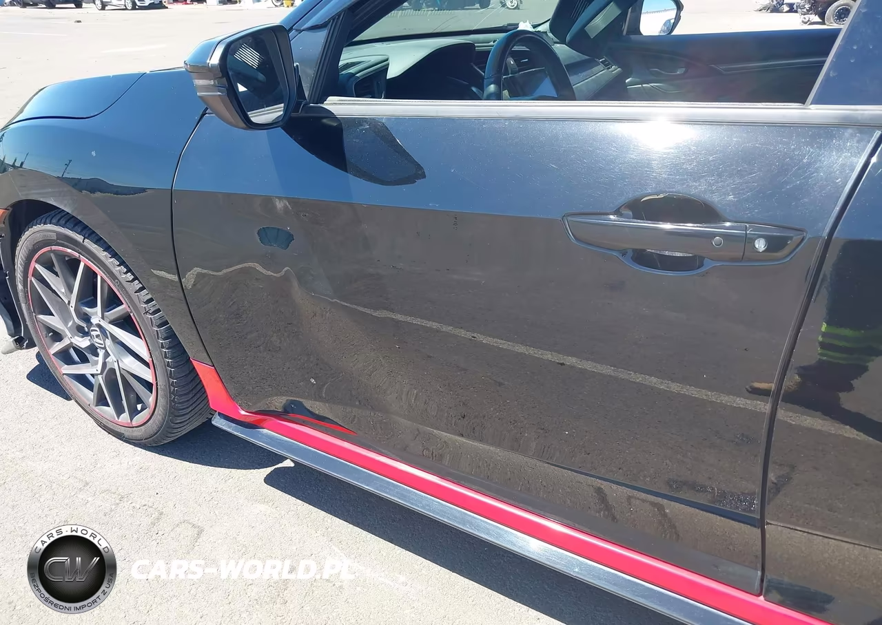 2018 Honda Civic Sport Touring VIN:SHHFK7H98JU416167 - 16