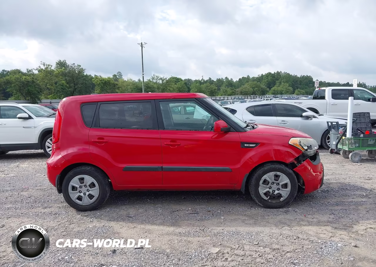 2013 Kia Soul VIN:KNDJT2A56D7624562 - 13