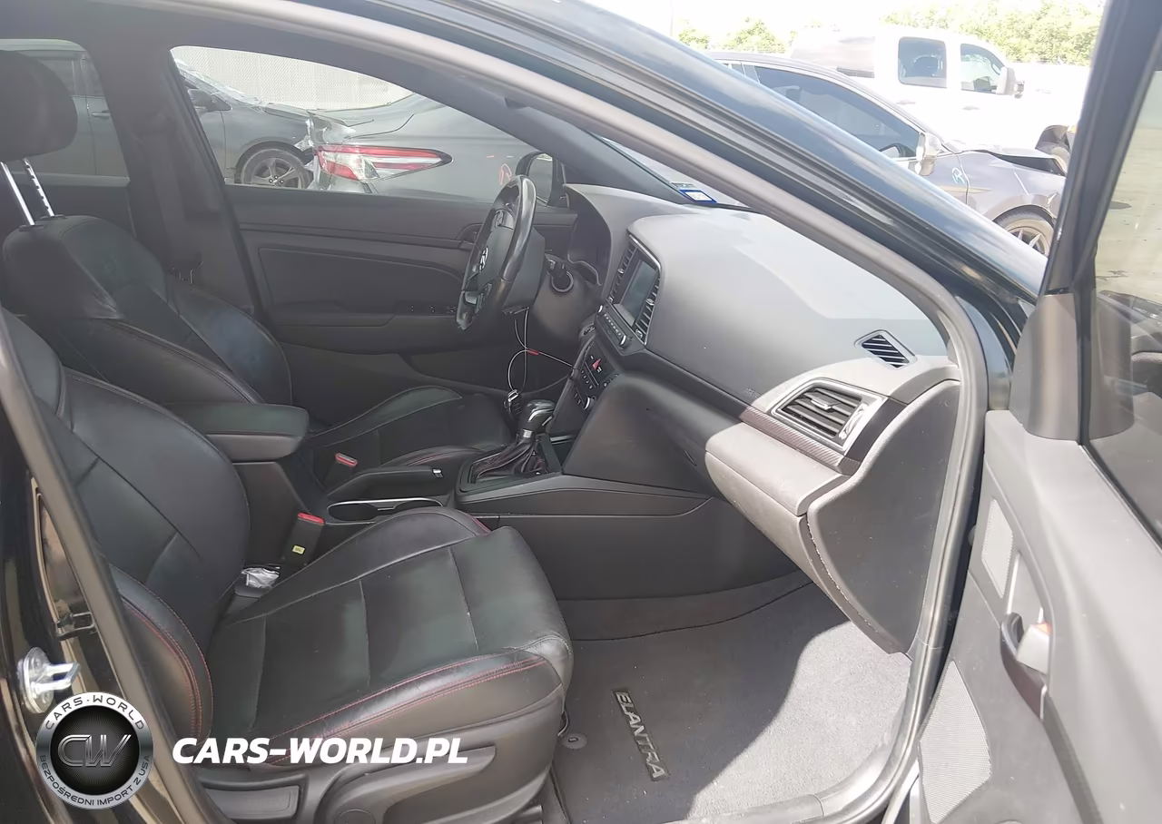 2018 Hyundai Elantra Sport VIN:KMHD04LB8JU665773 - 5