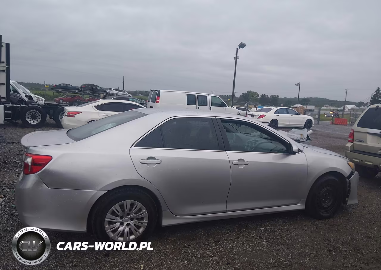 2013 Toyota Camry Se VIN:4T1BF1FK3DU230406 - 13