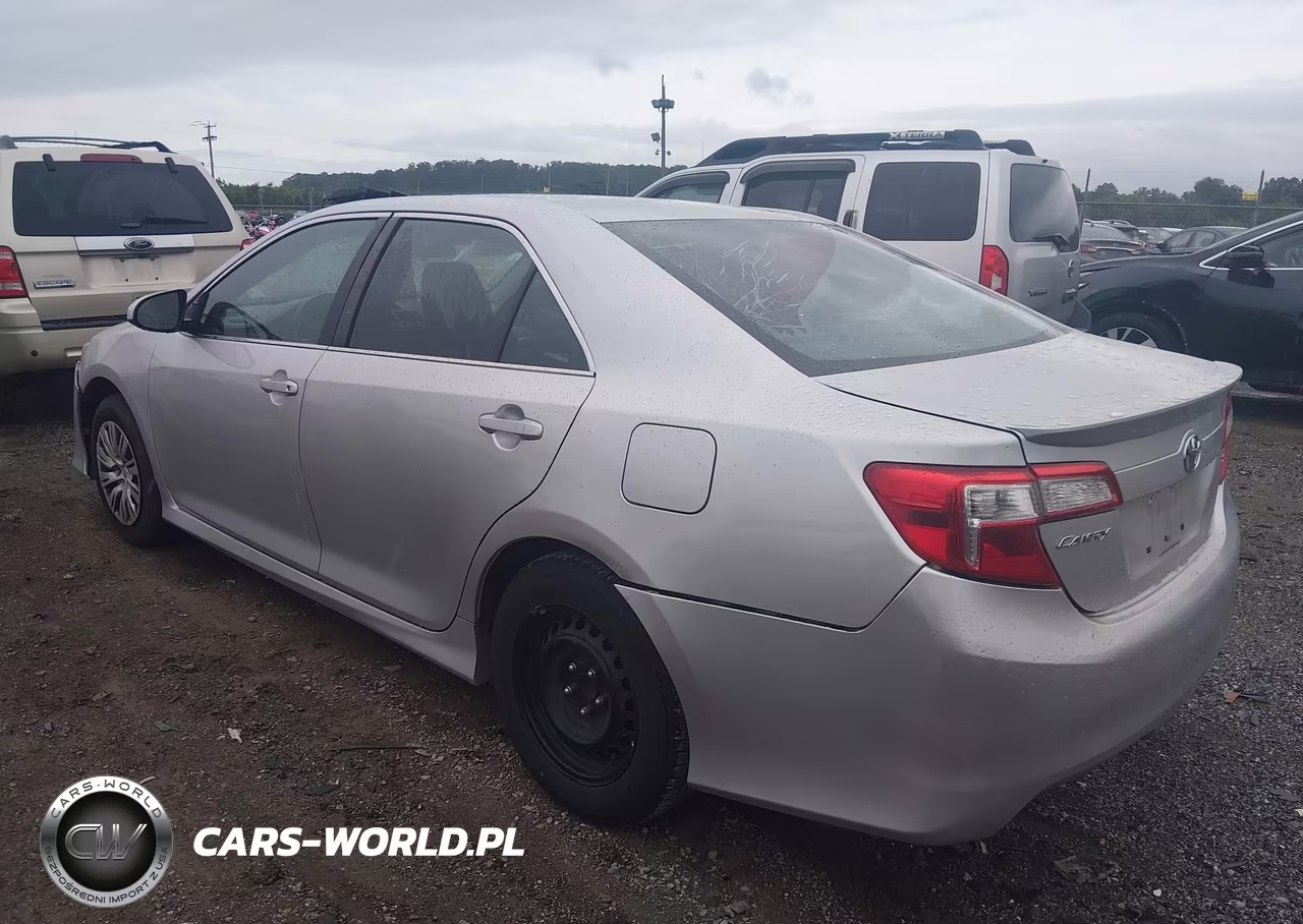 2013 Toyota Camry Se VIN:4T1BF1FK3DU230406 - 3