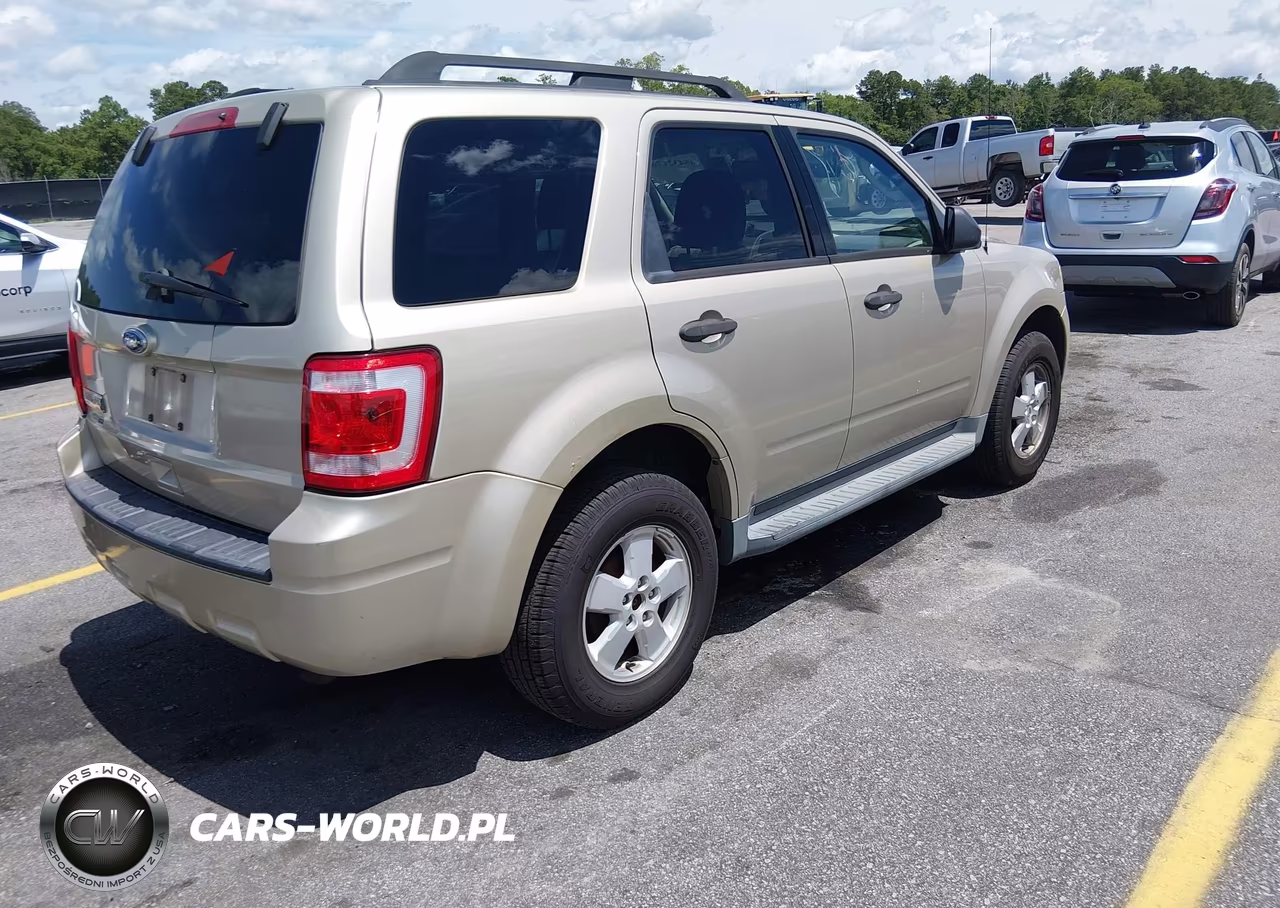 2010 Ford Escape Xlt VIN:1FMCU9D77AKA10068 - 4