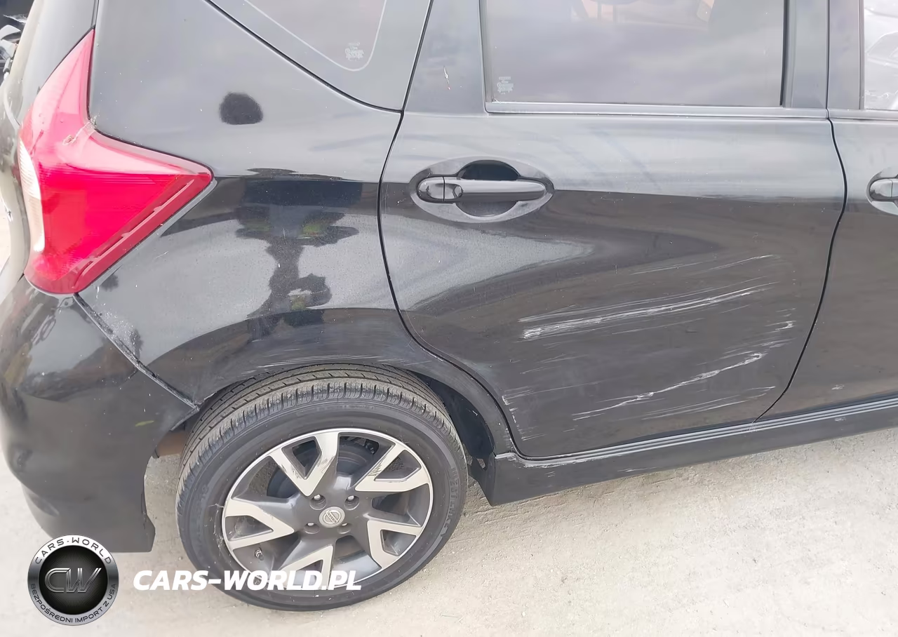 2015 Nissan Versa Note Sr VIN:3N1CE2CP6FL435638 - 15