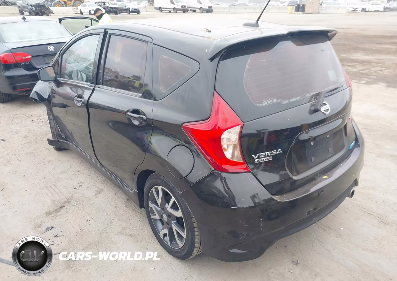 2015 Nissan Versa Note Sr VIN:3N1CE2CP6FL435638 - 3