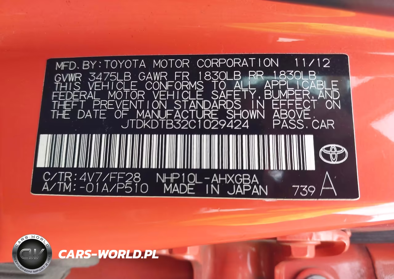 2012 Toyota Prius C Three VIN:JTDKDTB32C1029424 - 9