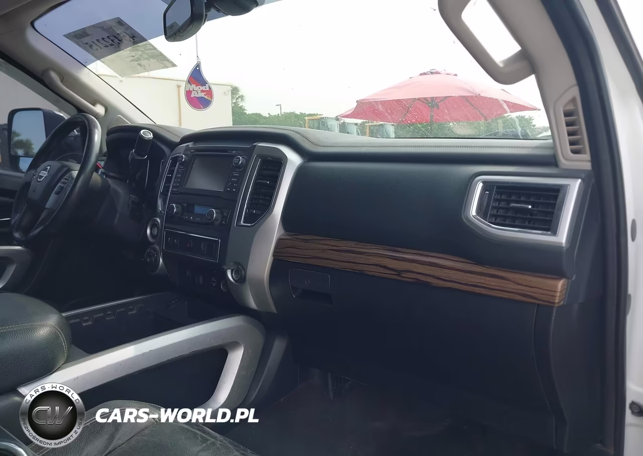 2017 Nissan Titan Xd Sl Diesel VIN:1N6BA1F4XHN568130 - 5
