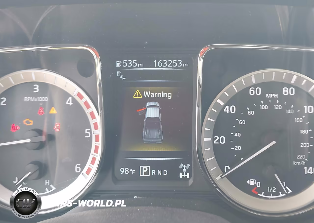 2017 Nissan Titan Xd Sl Diesel VIN:1N6BA1F4XHN568130 - 7