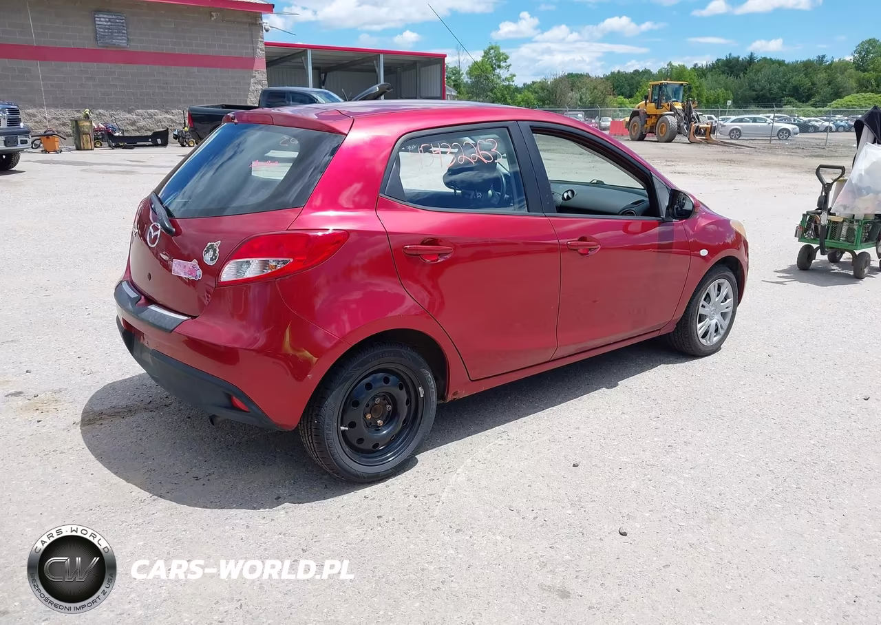 2014 Mazda Mazda2 Sport VIN:JM1DE1KZ4E0175427 - 4