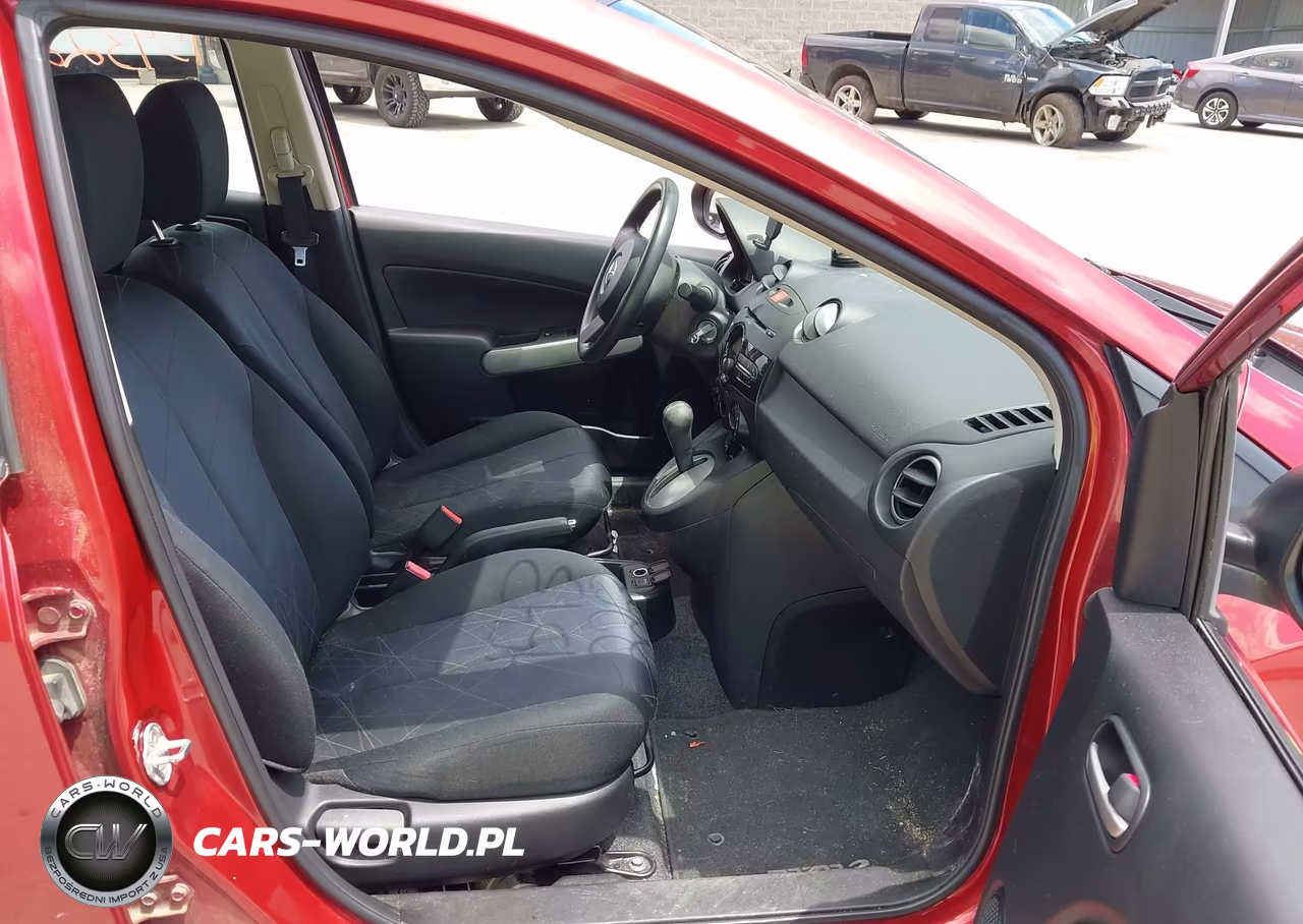 2014 Mazda Mazda2 Sport VIN:JM1DE1KZ4E0175427 - 5