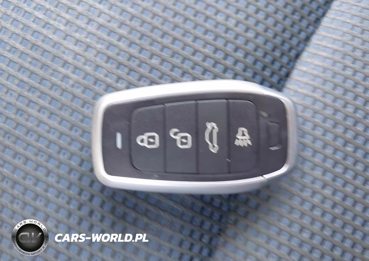 2018 Toyota Yaris Ia VIN:3MYDLBYV2JY317050 - 11