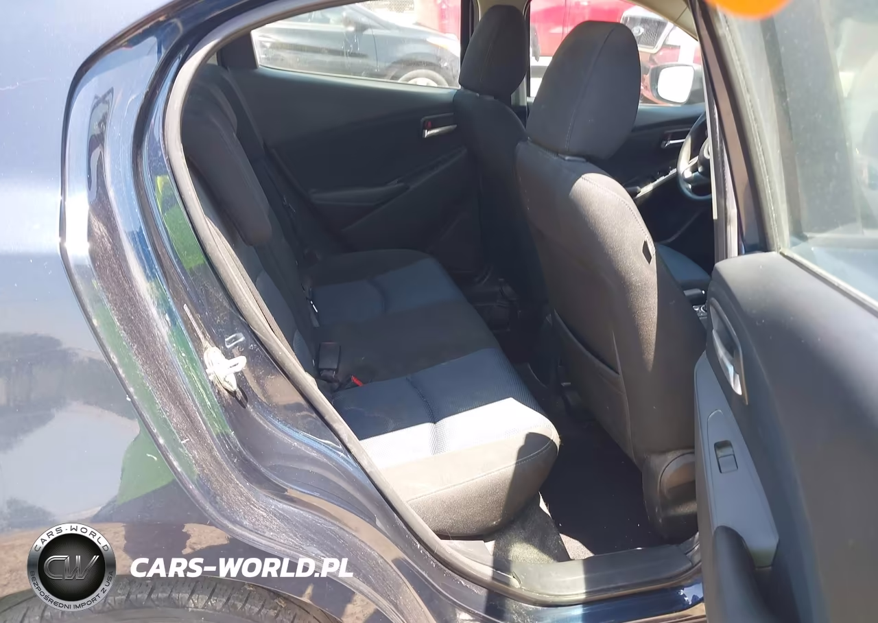 2018 Toyota Yaris Ia VIN:3MYDLBYV2JY317050 - 8