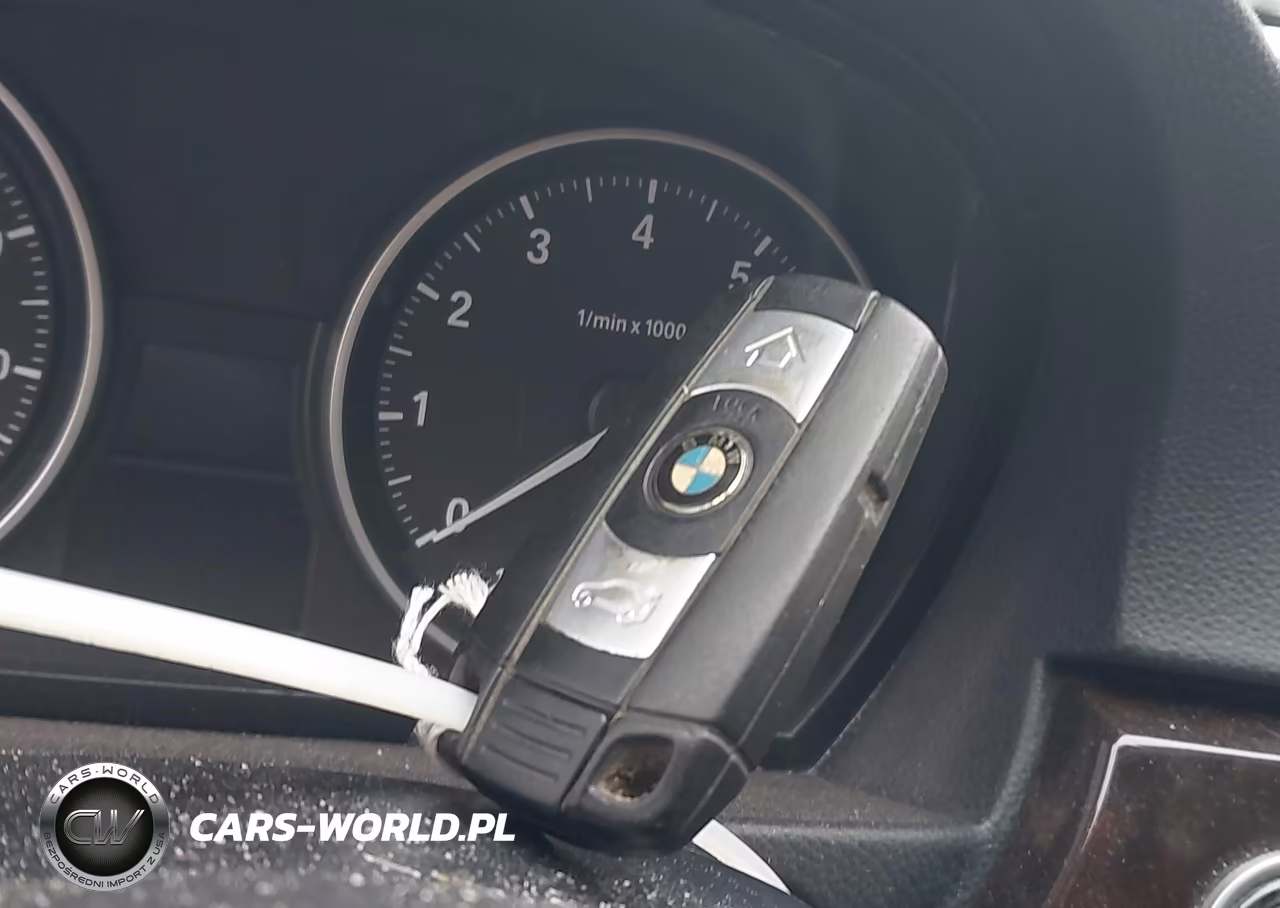 2011 BMW 335I xDrive VIN:WBAPL5G59BNN21936 - 11