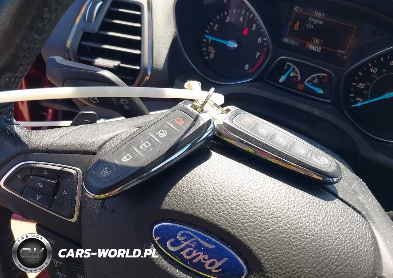 2017 Ford Escape Titanium VIN:1FMCU0JD2HUC64372 - 11