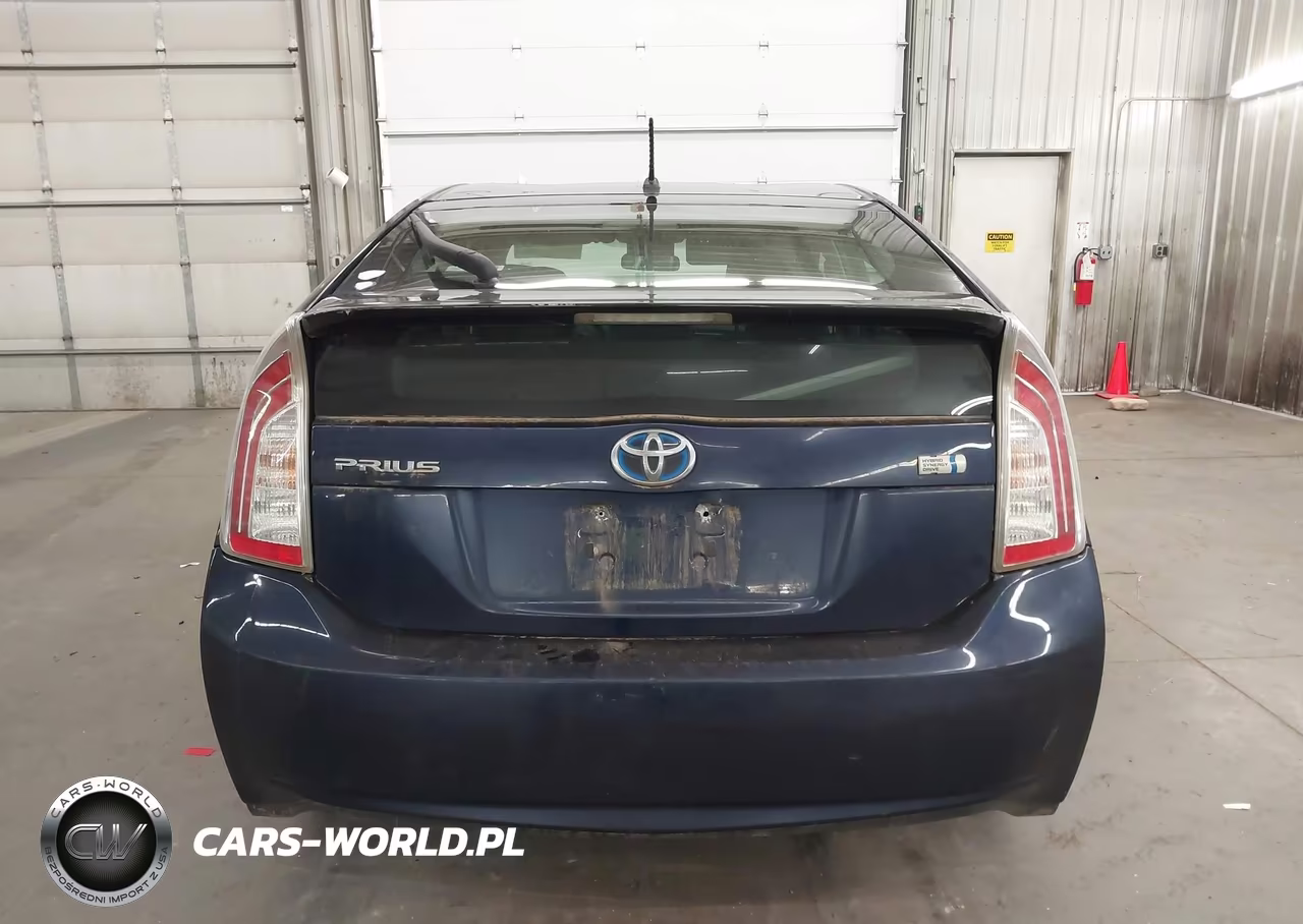 2013 Toyota Prius Two VIN:JTDKN3DU5D1634784 - 16