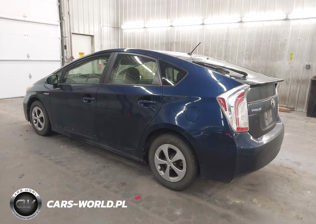 2013 Toyota Prius Two VIN:JTDKN3DU5D1634784 - 3