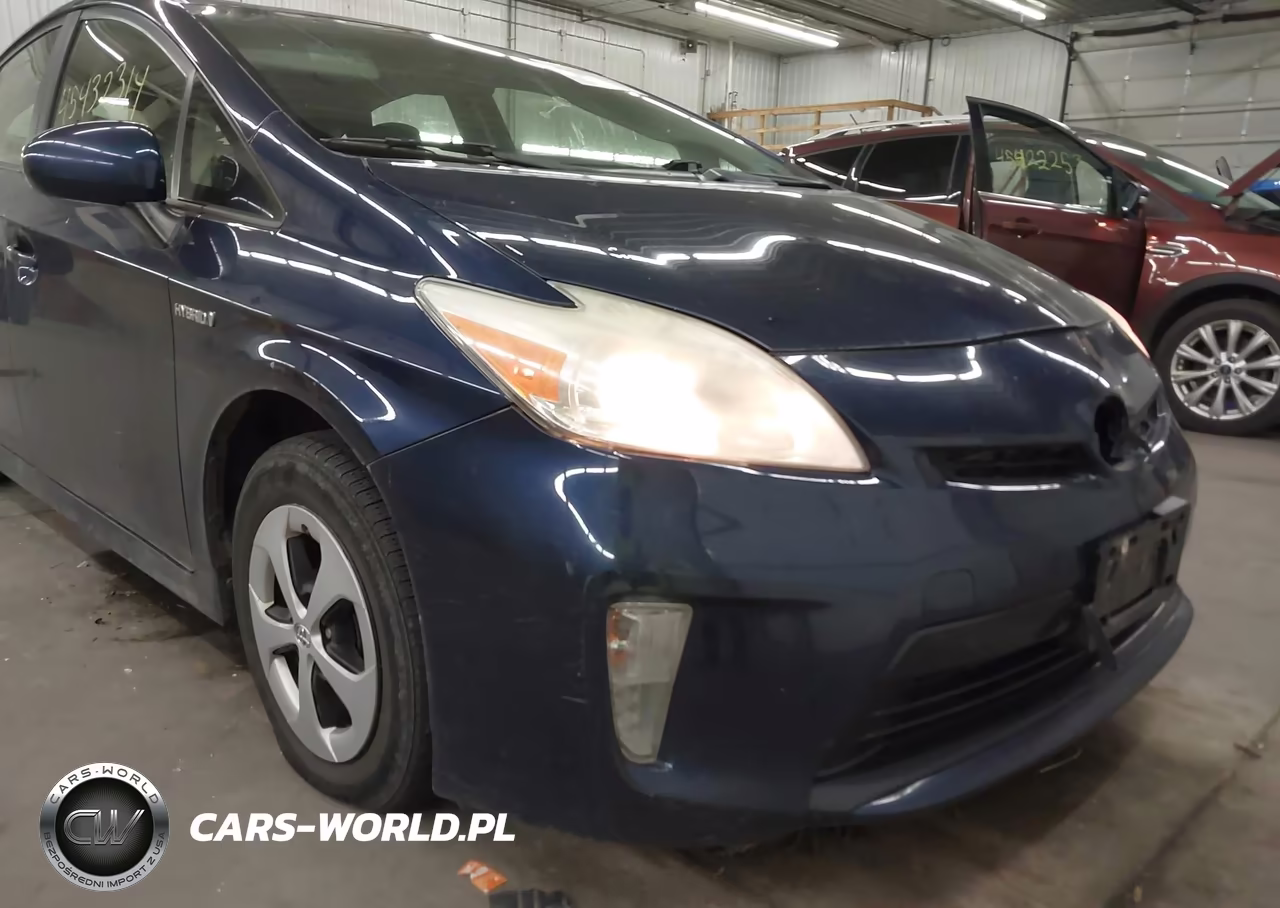 2013 Toyota Prius Two VIN:JTDKN3DU5D1634784 - 6