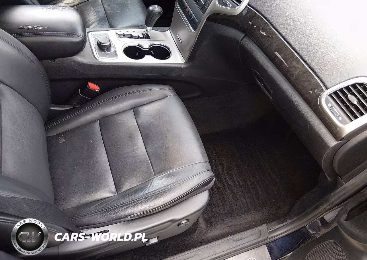 2011 Jeep Grand Cherokee Laredo VIN:1J4RR4GG4BC701532 - 5