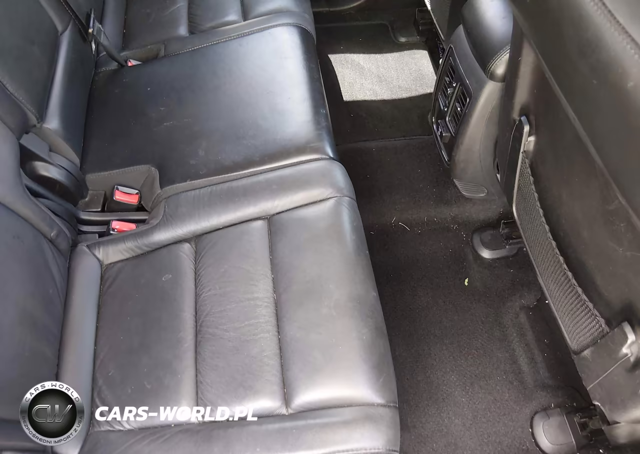 2011 Jeep Grand Cherokee Laredo VIN:1J4RR4GG4BC701532 - 8