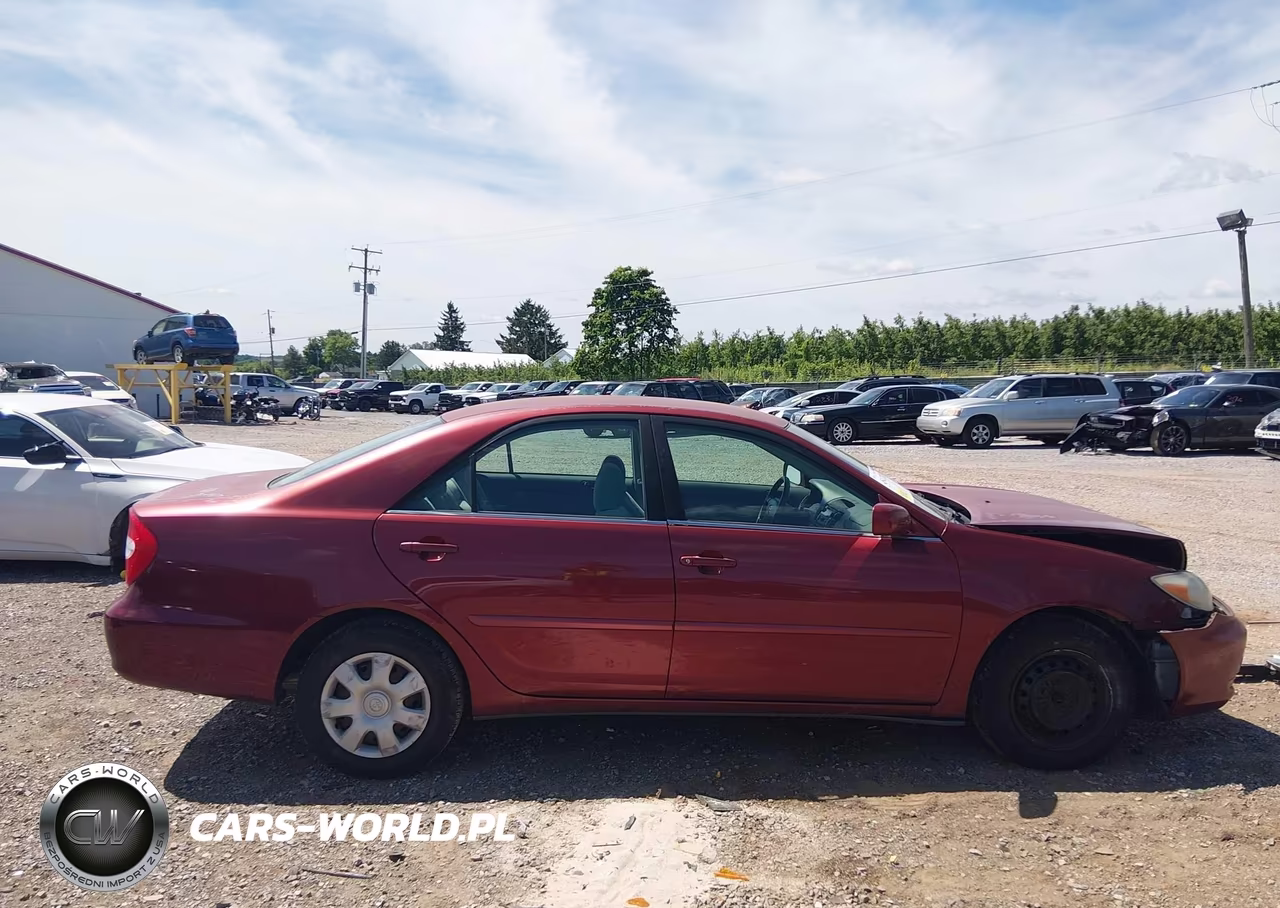 2003 Toyota Camry Le VIN:4T1BE32K43U254975 - 13