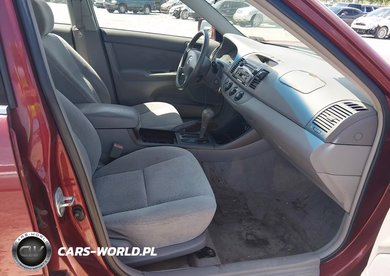 2003 Toyota Camry Le VIN:4T1BE32K43U254975 - 5