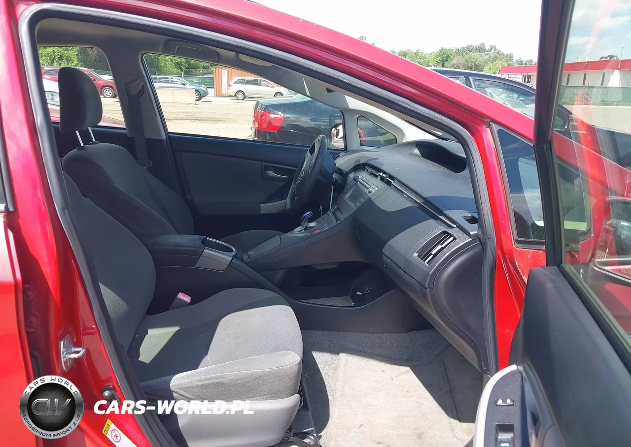 2012 Toyota Prius Two VIN:JTDKN3DU4C1520712 - 5