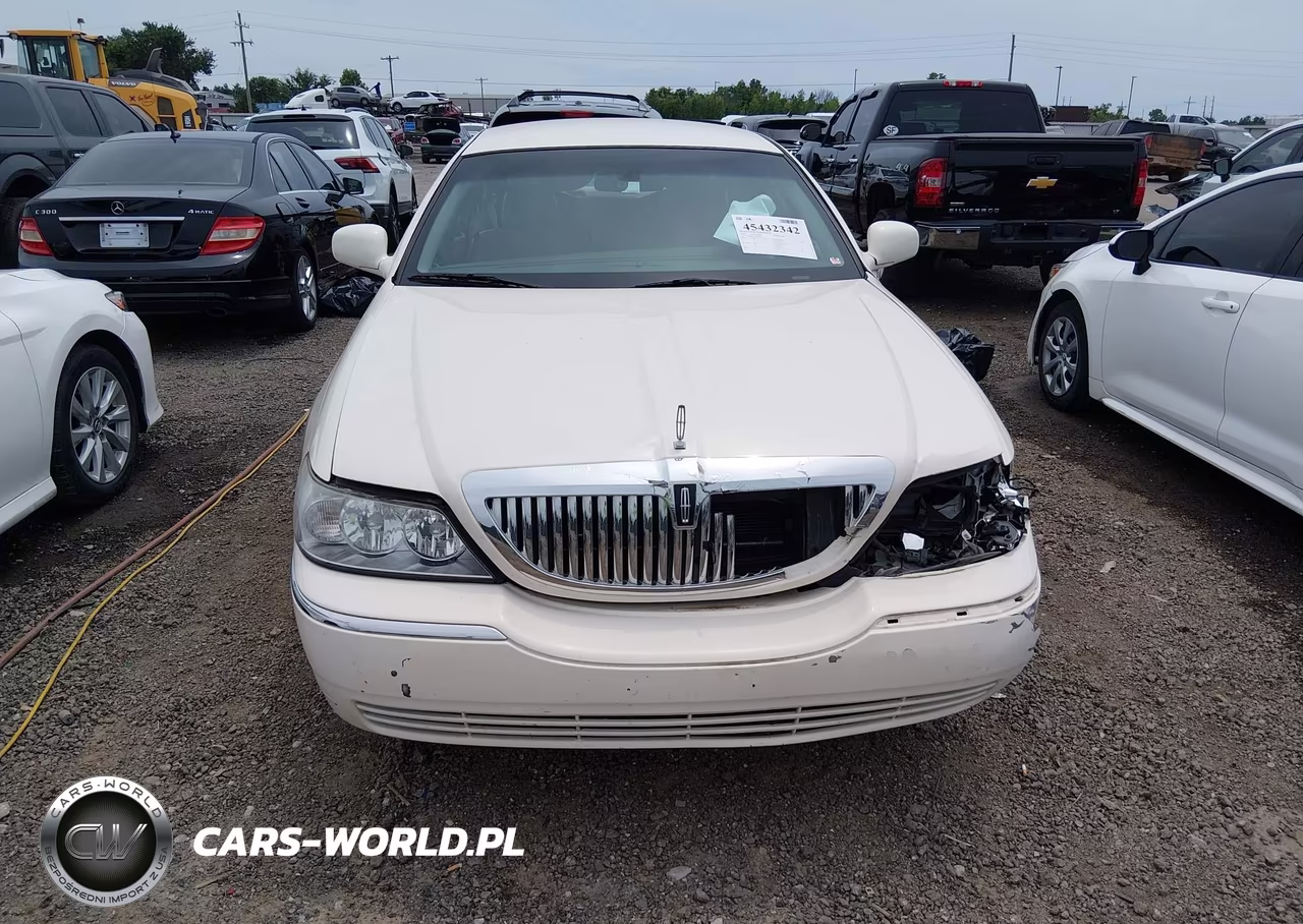 2007 Lincoln Town Car Signature VIN:1LNHM81W27Y634121 - 12