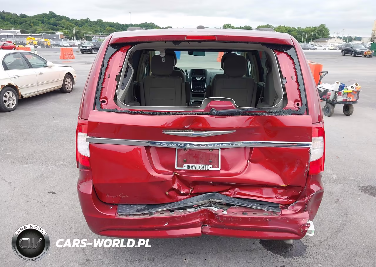 2016 Chrysler Town & Country Touring VIN:2C4RC1BG1GR246814 - 6