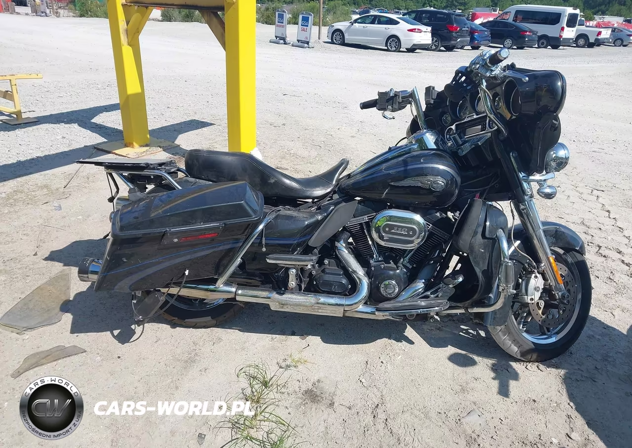 2013 Harley-Davidson Flhtcuse Cvo Ultra Elecglide-Anniv VIN:1HD1PR827DB954036 - 11