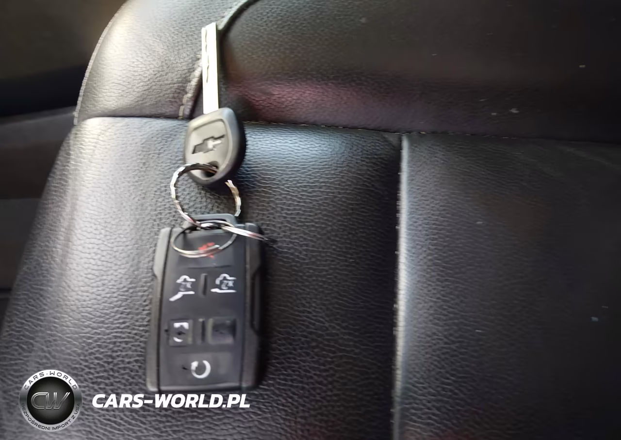 2019 Chevrolet Tahoe Lt VIN:1GNSKBKC6KR347036 - 11