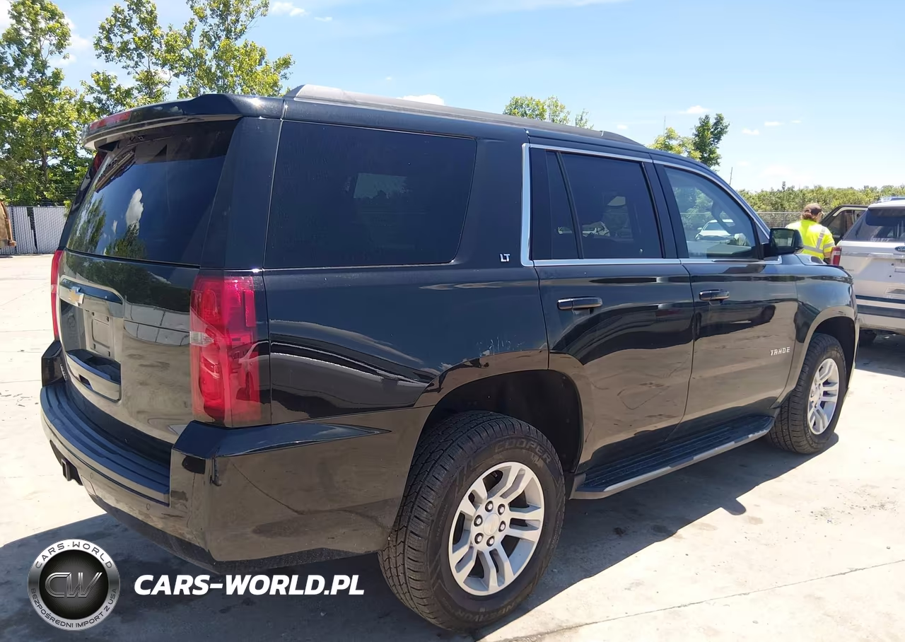 2019 Chevrolet Tahoe Lt VIN:1GNSKBKC6KR347036 - 4