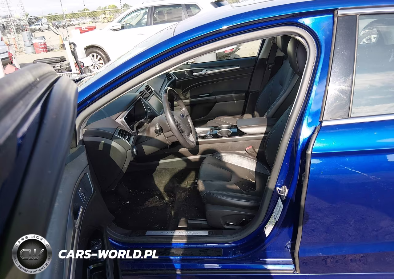 2014 Ford Fusion Energi Titanium VIN:3FA6P0SU7ER109039 - 17