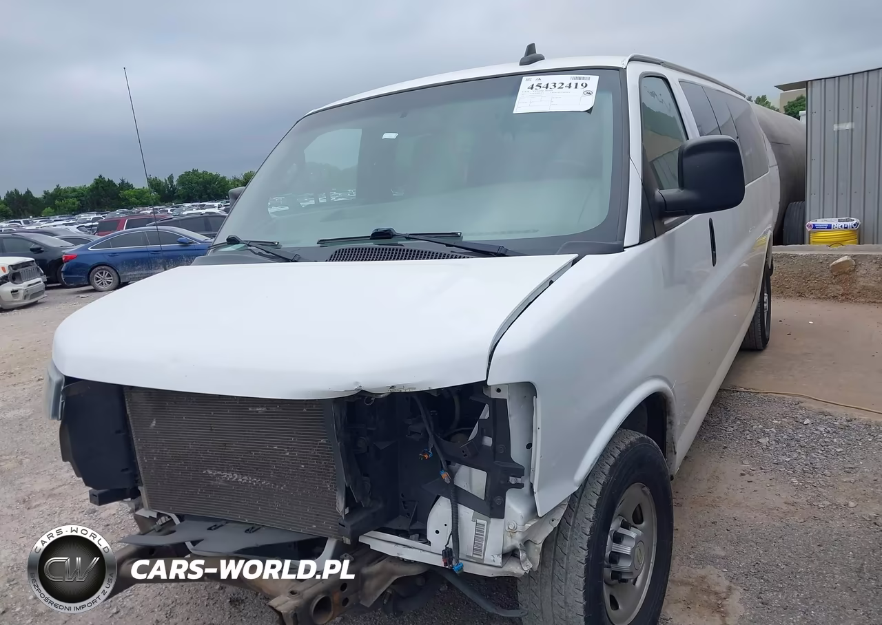 2020 Chevrolet Express Passenger Rwd 3500 Extended Wheelbase Ls VIN:1GAZGNFP7L1256728 - 2