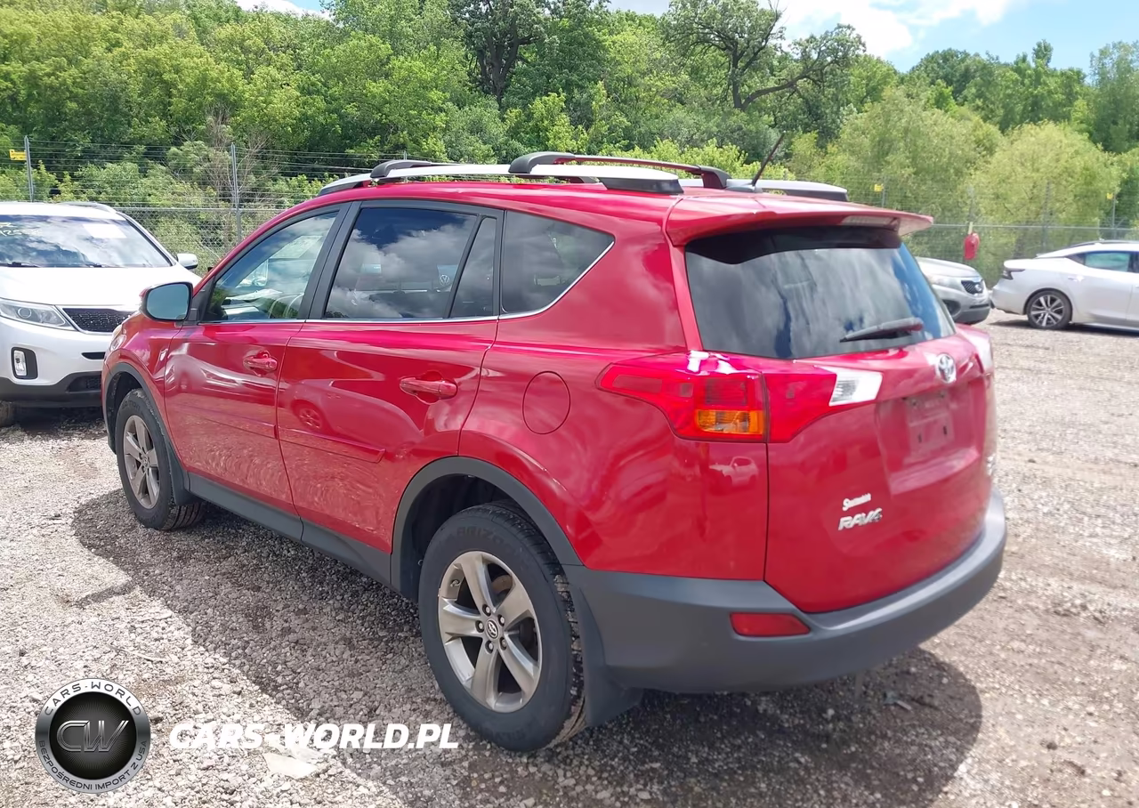 2015 Toyota Rav4 Xle VIN:JTMRFREV3FD163239 - 3