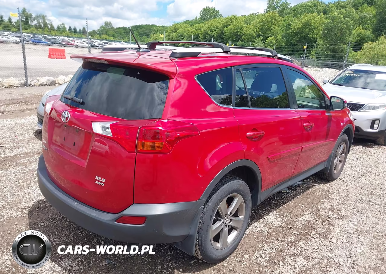 2015 Toyota Rav4 Xle VIN:JTMRFREV3FD163239 - 4