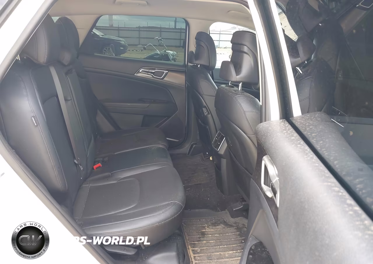 2025 Kia Sportage Ex VIN:5XYK33DF9SG318437 - 8