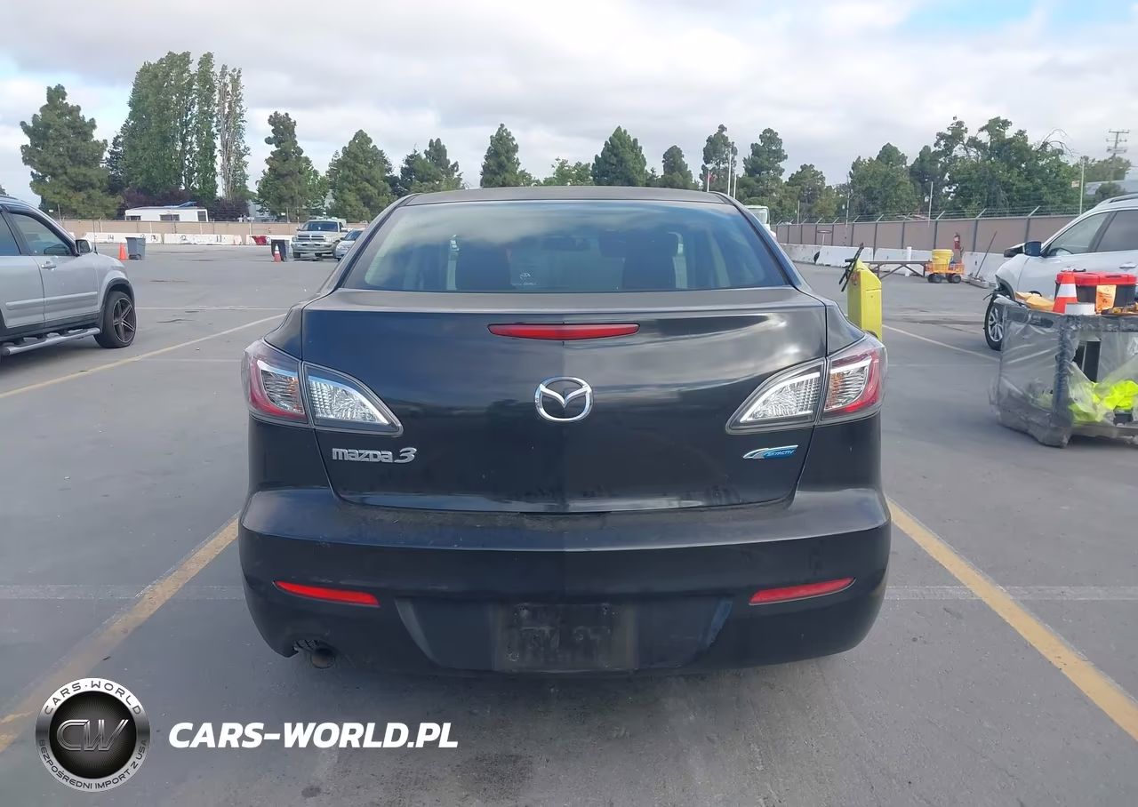 2013 Mazda Mazda3 I Sport VIN:JM1BL1UP7D1752792 - 16