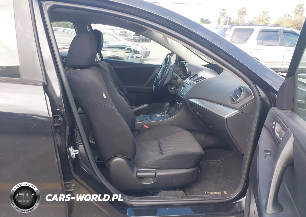 2013 Mazda Mazda3 I Sport VIN:JM1BL1UP7D1752792 - 5